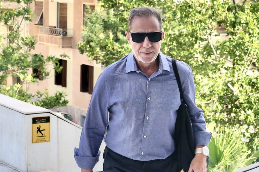Δίκη Λιγνάδη: «Ήμουν παγωμένος, δεν είχα τη δύναμη να κάνω κάτι» –Συγκλονίζει η κατάθεση του μάρτυρα