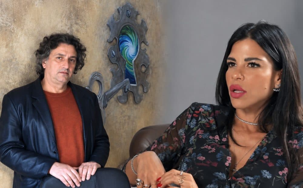 Μαζωνάκης: Στο ιατρείο του «γιατρού-υπνωτιστή» και η Δάφνη Καραβοκύρη – Tι θεραπεία έκανε (Video)