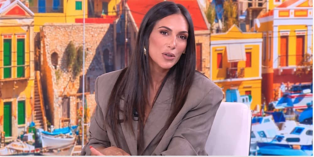 Έξαλλη η Ανθή Βούλγαρη με τα χθεσινά δημοσιεύματα: «Τελείως λάθος οι τίτλοι – Θεωρώ εσκεμμένα λάθος» (video)