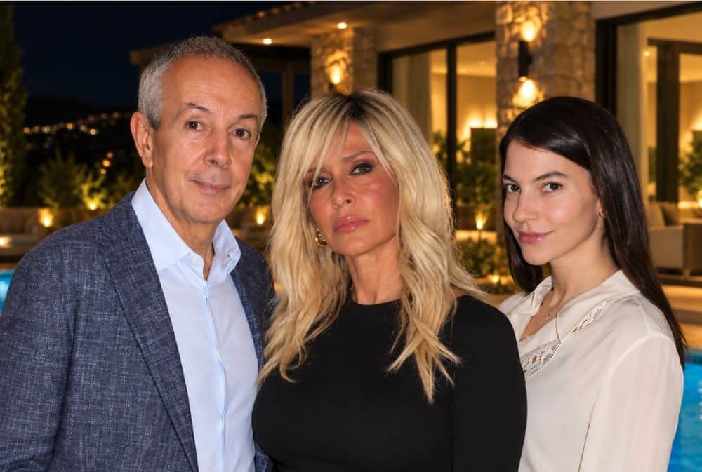 Βίσση: Ράκος ψυχολογικά μετά τον “πόλεμο” με τον Καρβέλα-Τι συνέβη χθες βράδυ στη βίλα του Κούστα