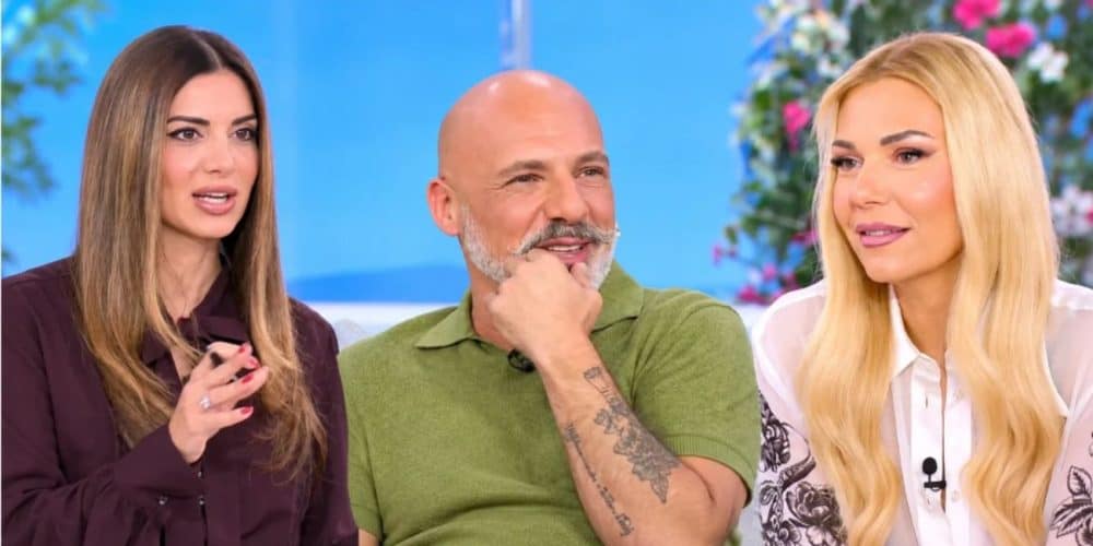 Τίνα Μεσσαροπούλου για Νίκο Μουτσινά: «Την πρώτη συνέντευξη την έδωσε σε άλλο κανάλι και όχι στη Ζήνα;» – Τσιμτσιλή: “Μη με ξανά μπλέξετε” (video)