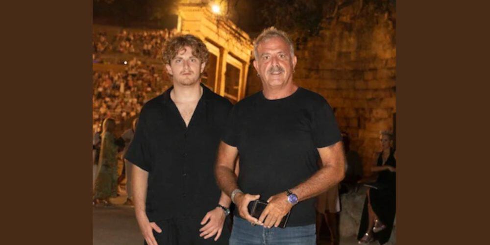 Αποκλειστική συνέντευξη Πασχάλης Τσαρούχας:”Ο γιος μου ξέρει ότι, αν πάμε κάπου και υπάρχουν φωτογράφοι, θα βγει κάποια φωτογραφία μαζί μου”